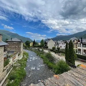 Bonic D'aneu Apartamento